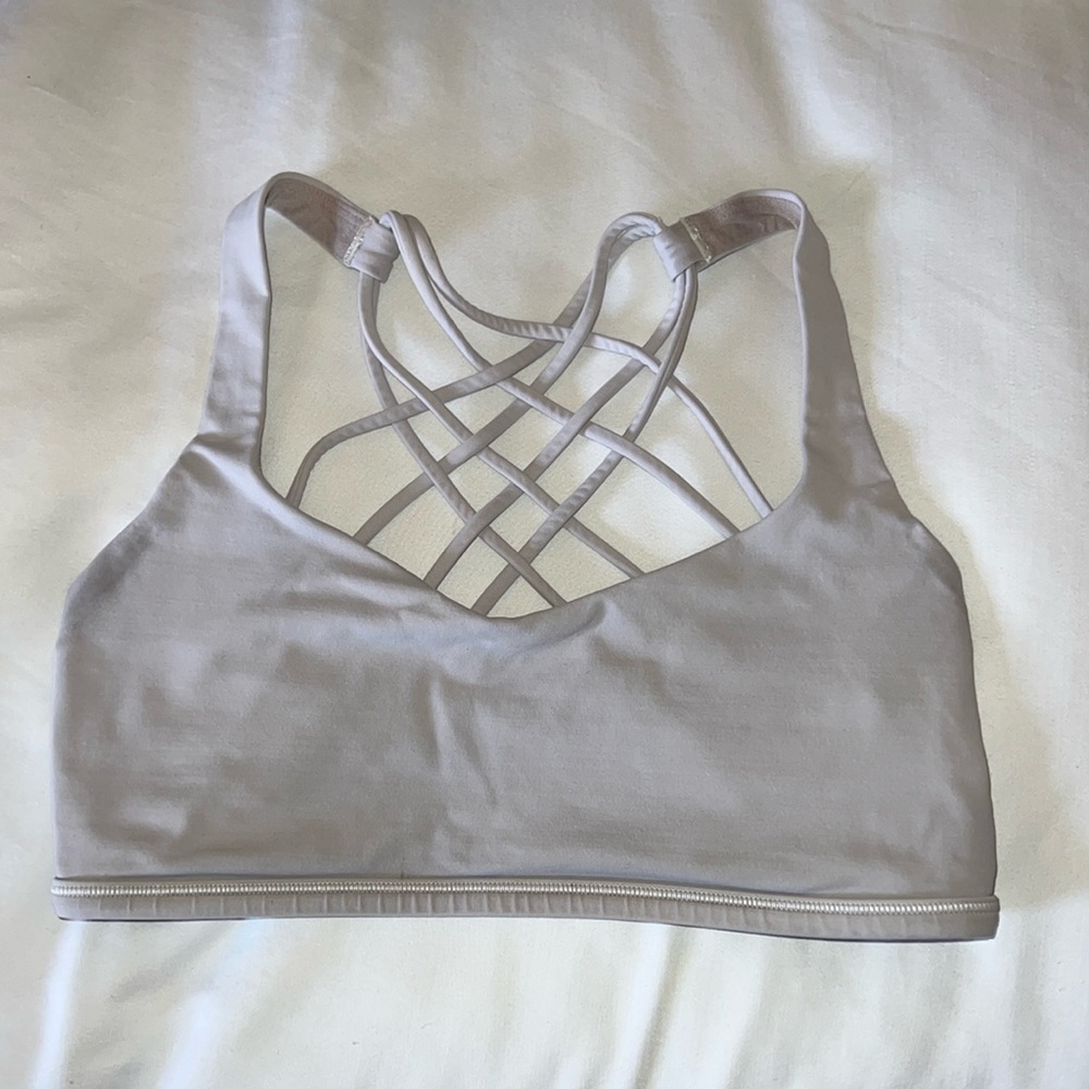 Lululemon Free to Be Bra